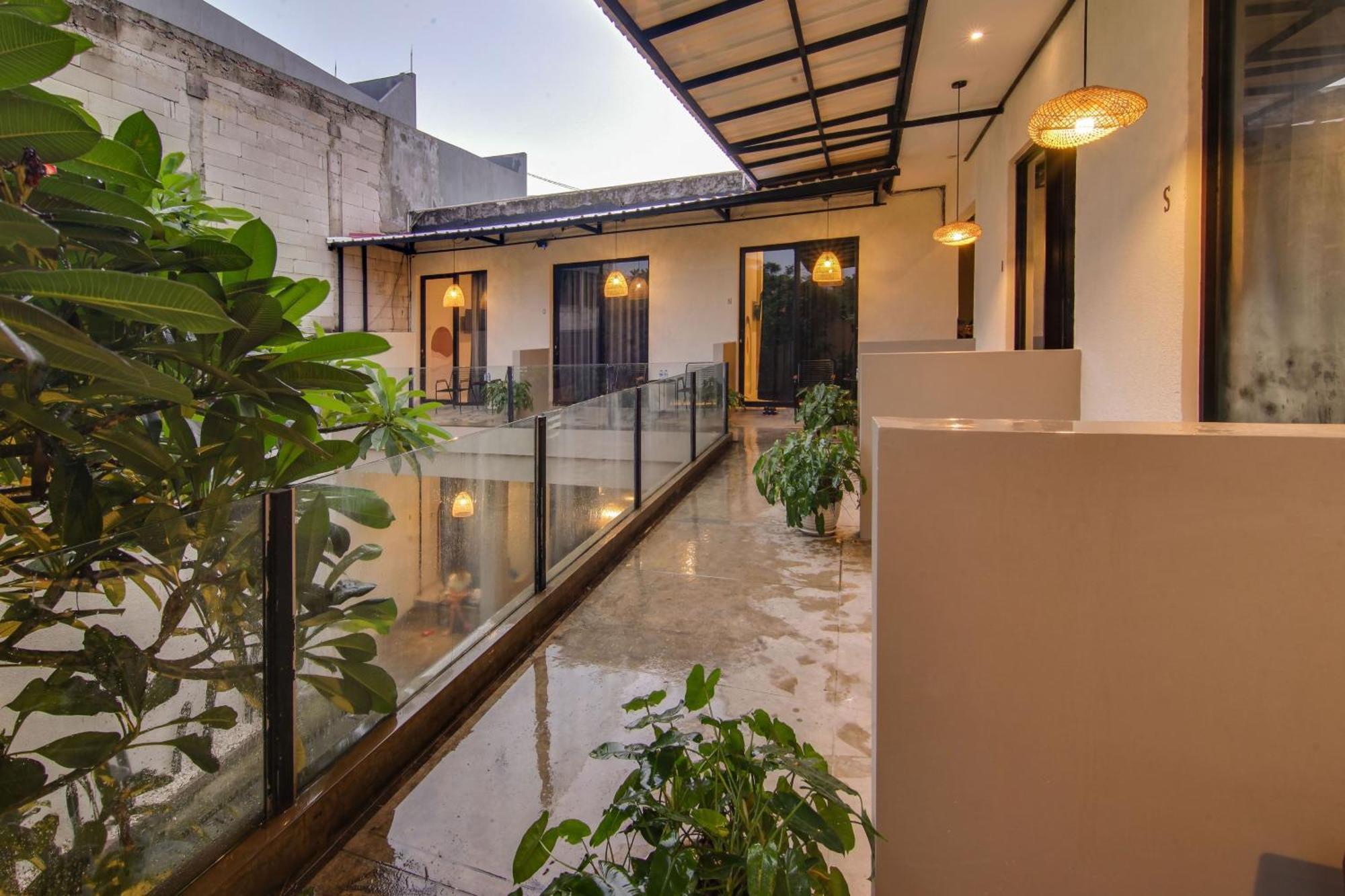 Escotel Casa De Luga Τζακάρτα Εξωτερικό φωτογραφία